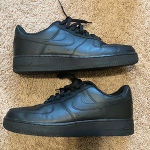 Nike “Air Force 1” black